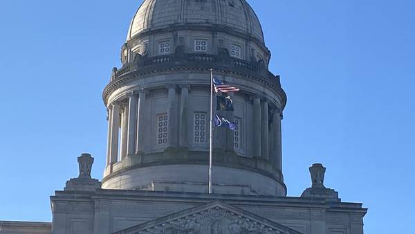 Gov. Beshear to light state Christmas tree after 75th annual Frankfort Christmas Parade