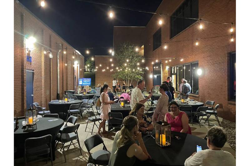 More than $10K raised at Southeastern Ill. College Foundation Jazz Under the Stars